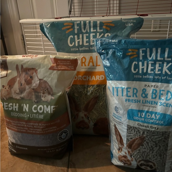 bunny cage for sale take asap!!! - Picture 4 of 4